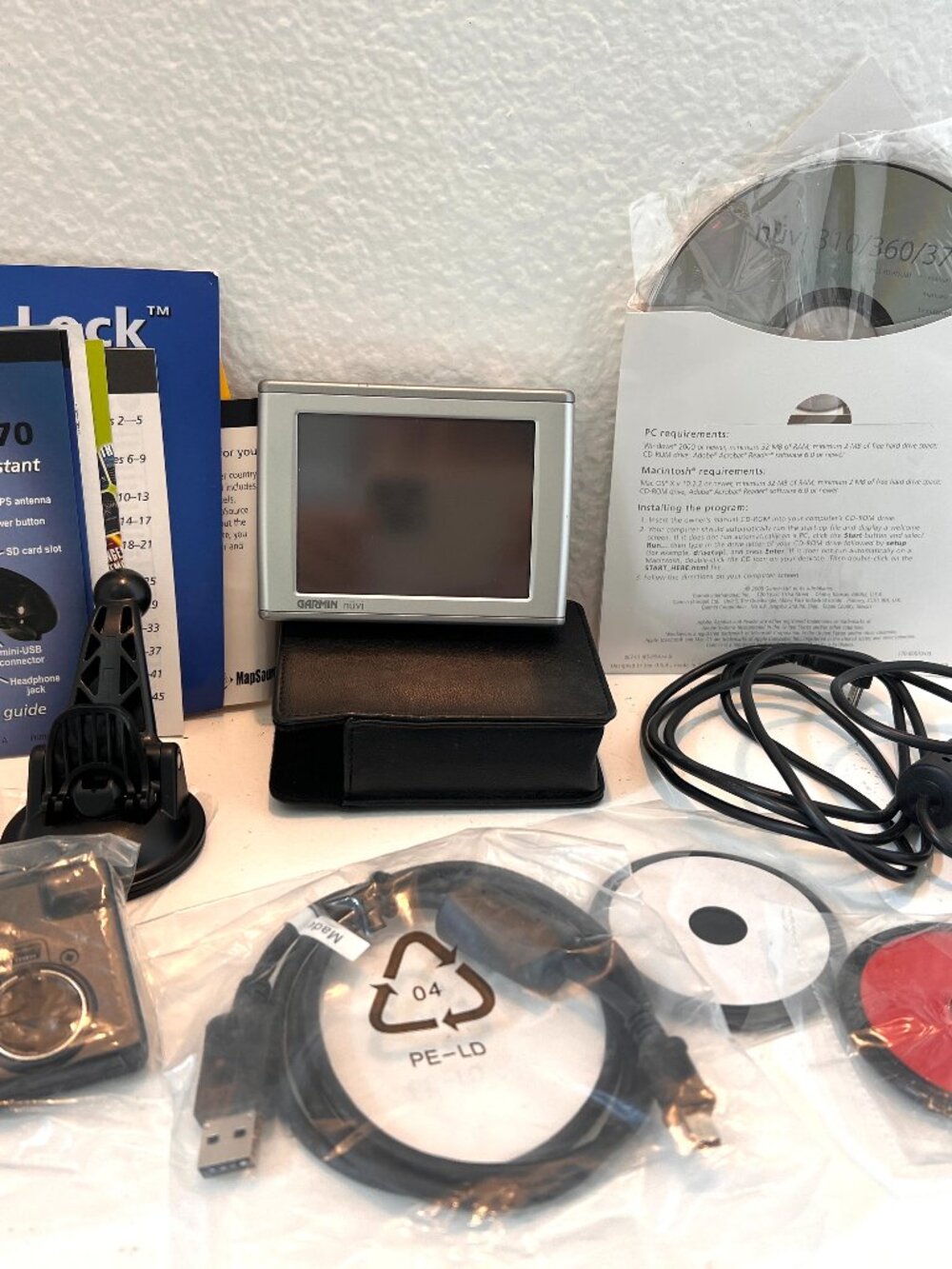 Garmin nüvi 360 GPS Complete Set – Works – Circa 2006